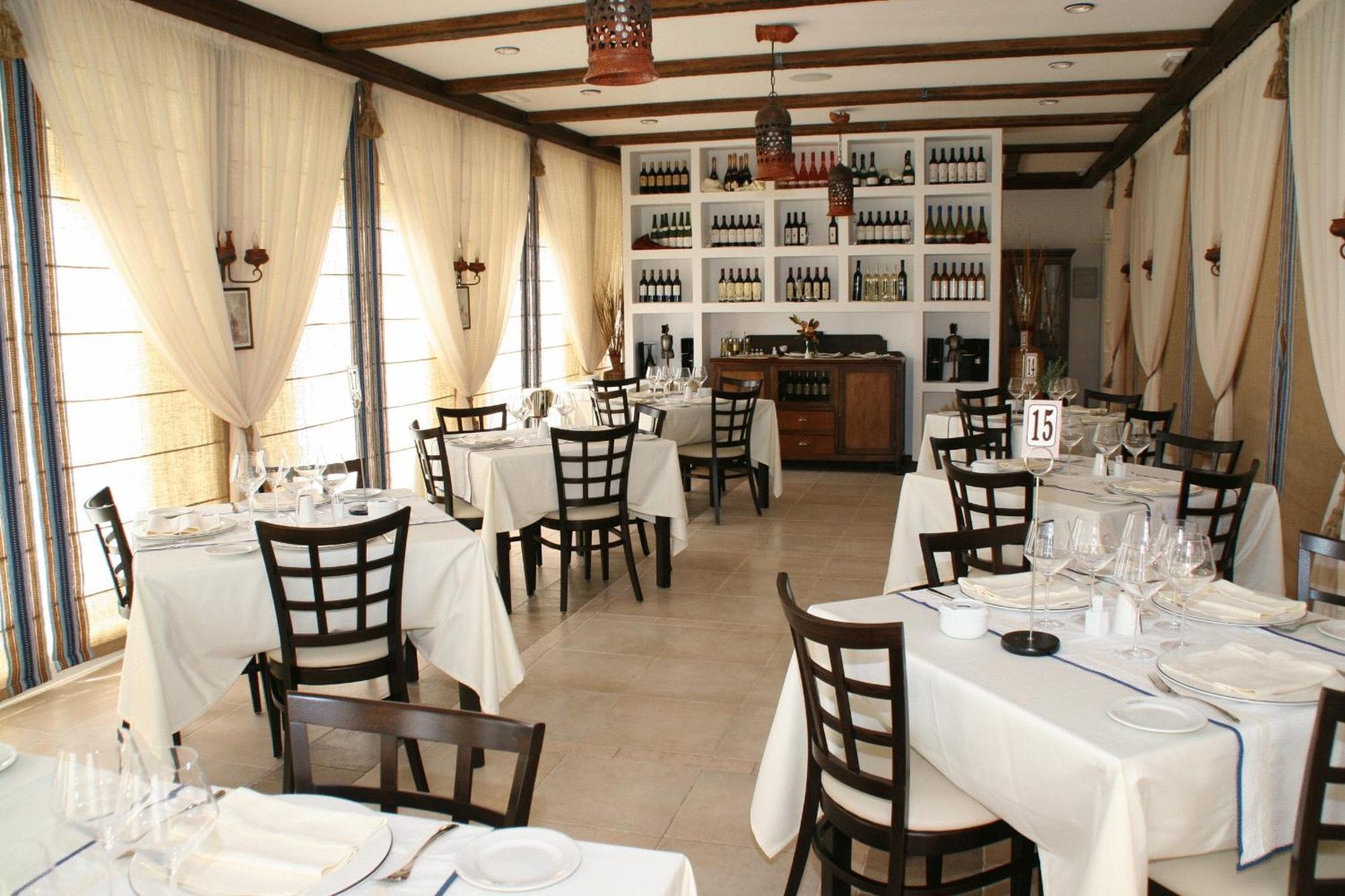 Hotel Encinar Bungalows-Restaurante Pedro Munoz Exterior photo